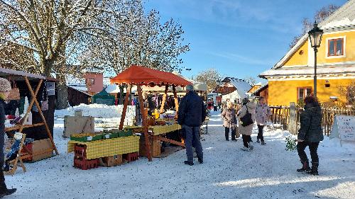 Mikul�sko-v�no�n� jarmark - www.webtrziste.cz