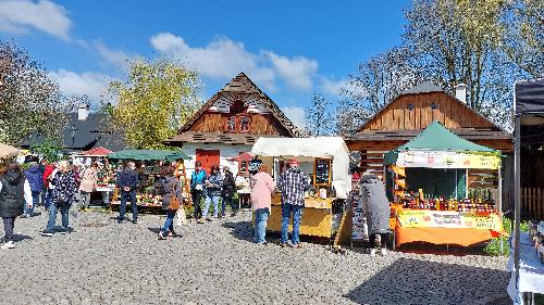 Svatoji�sk� jarmark - www.webtrziste.cz